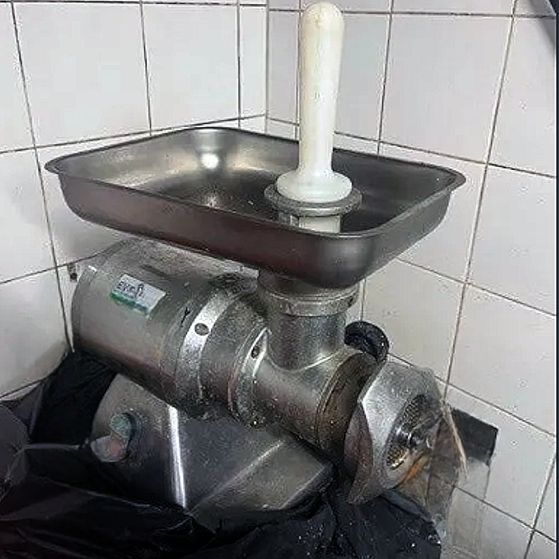 Picadora de Carne Profesional de Acero Inoxidable – TCE 22 CE EASY