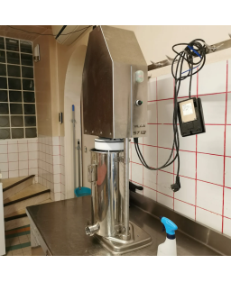 PSV VILLA ST13 13升不锈钢液压灌肠机 | 牢固耐用的专业卫生香肠机